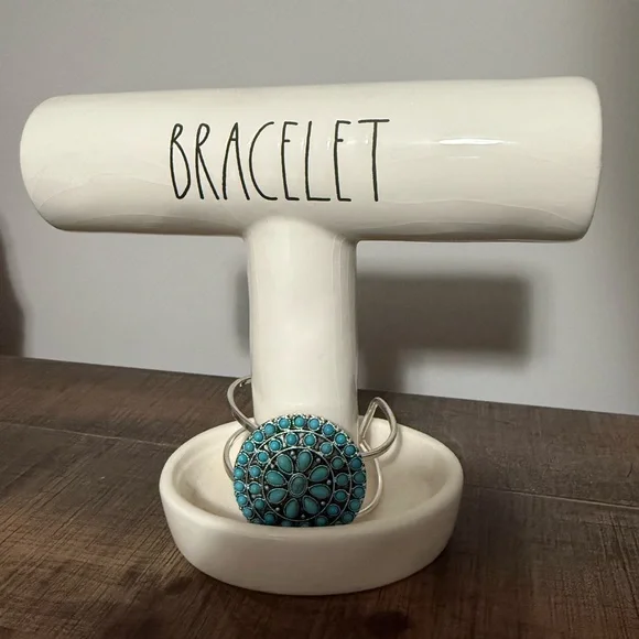 Turquoise and Silver Floral Women's Bracelet - Picture 2 of 4